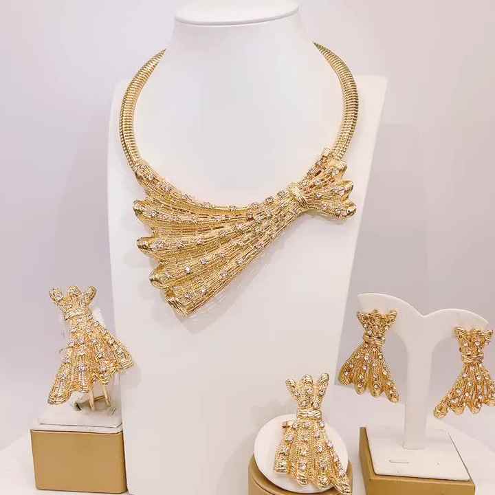 Classic Alloy Crystal Rhinestone Jewelry Set for Women - Elegant Necklace Bracelet Earrings Set for Party Wedding Gift