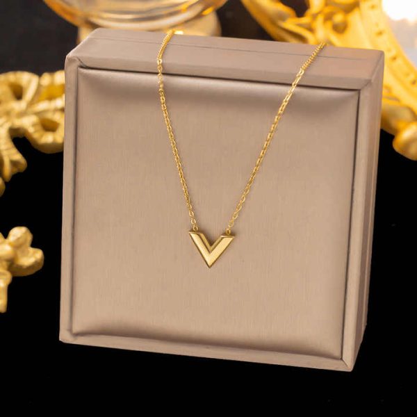 Fashion Simple Jewelry Sets Stainless Steel Necklace for Women V Letter Pendant Earrings Bracelet Necklace Set