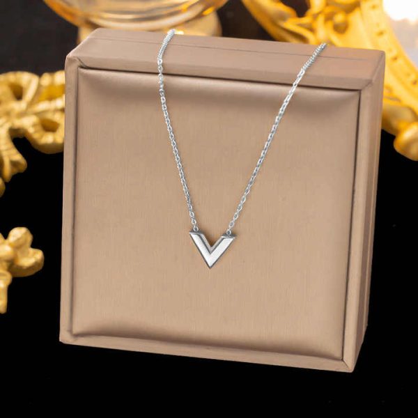 Fashion Simple Jewelry Sets Stainless Steel Necklace for Women V Letter Pendant Earrings Bracelet Necklace Set