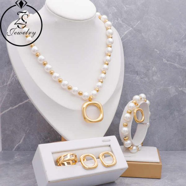 Guangzhou Manufacturer Fashion Jewelry Stainless Steel Wholesale Necklace Earrings Jewelry Sets for Women