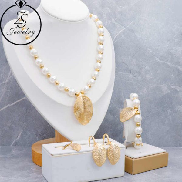 Guangzhou Manufacturer Fashion Jewelry Stainless Steel Wholesale Necklace Earrings Jewelry Sets for Women