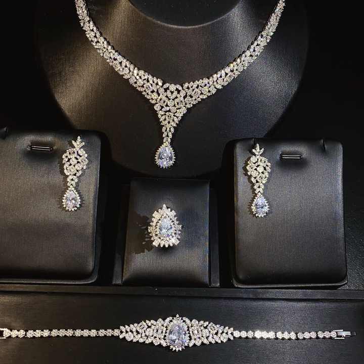 Luxury Crystal Jewelry Set Fashion Jewelry Drop Jewelry Set Bride Wedding Necklace Earrings Bracelet Ring 4-piece Set