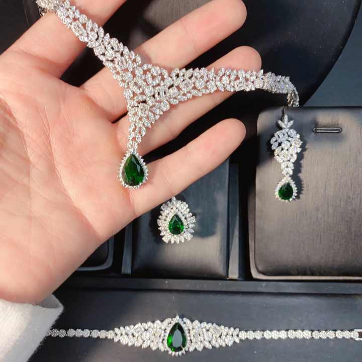 Luxury Crystal Jewelry Set Fashion Jewelry Drop Jewelry Set Bride Wedding Necklace Earrings Bracelet Ring 4-piece Set