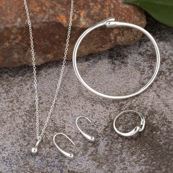 VKME New Fashion 4pcs/set Silver Drop Women Jewelry Set Necklace Earrings Twisted Rings and Bangle Gold Plated Jewelry Sets