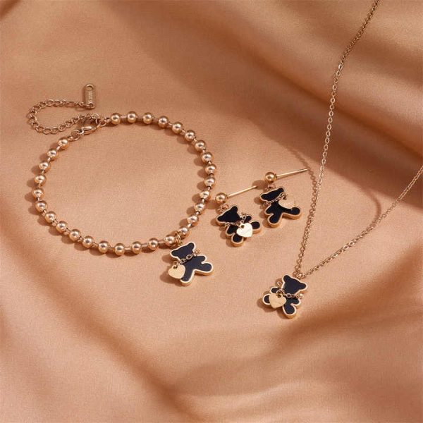 Fashion Jewelry Sets Stainless Steel Necklace Bracelet Earrings White Shell Cute Bear Heart Titanium Steel Jewelry Sets