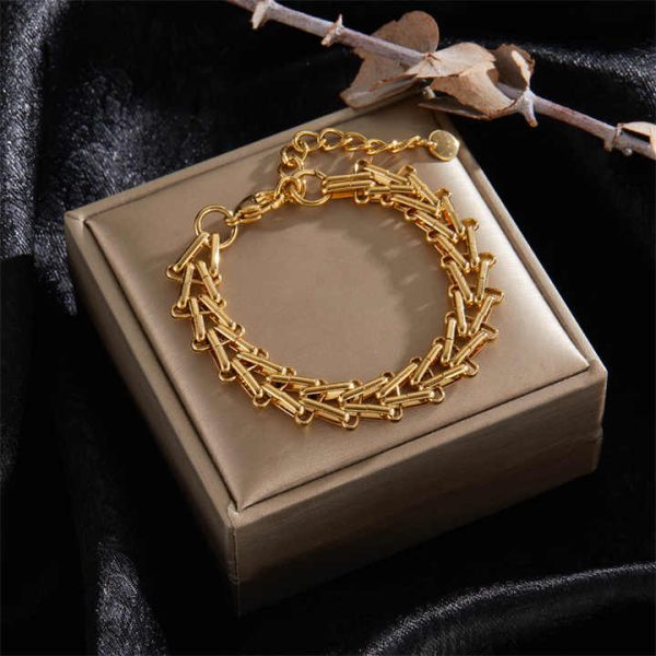 YW Fashionable Bracelet Wholesale New Style Chain Stainless Steel Bracelets for Women