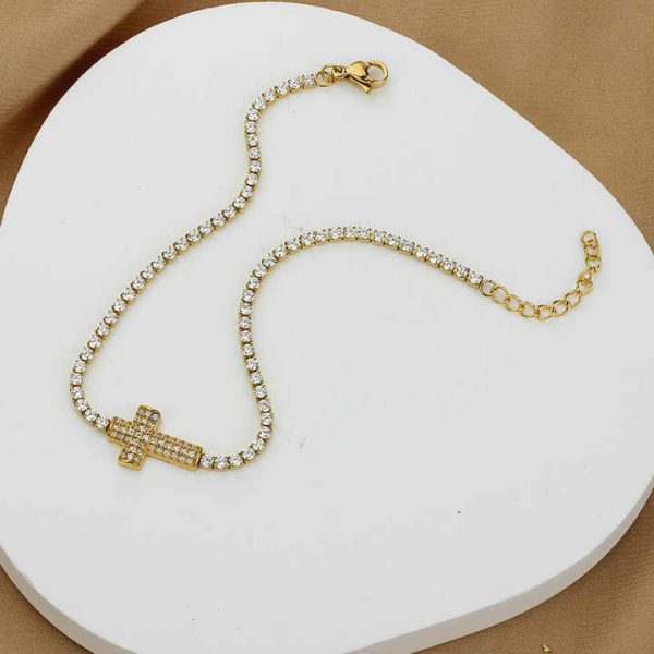 Hot-Selling Unisex Trendy Vintage Titanium Steel Collar Bone Chain Small Zircon Cross Pendant Fashion Chain Link Bracelets