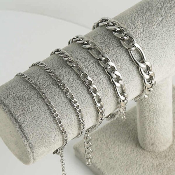 Unisex Wrist Jewelry Gold Plated Cuban Link Chain Bracelet Personalized Bracelet Stainless Steel Bracelets for Women Men