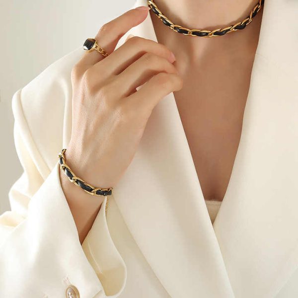 New Arrival 18K Gold Plated Stainless Steel Bracelets Fashion Black Leather Bangles for Women Perfect Gift Idea