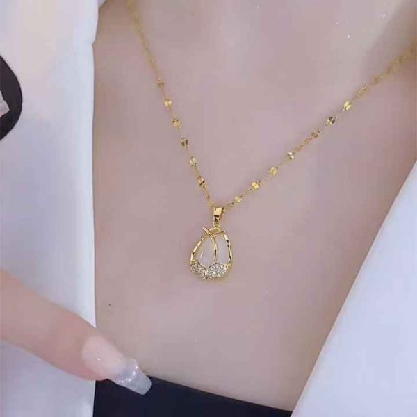 Europe and the United States 2024 New Design Tulip Pendant Collar Bone Necklace Fashion Temperament Jewelry