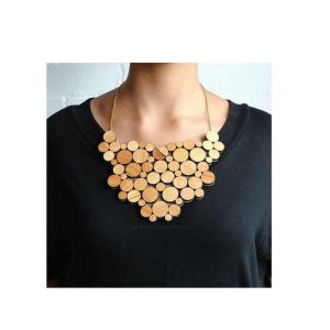 Fashion Small Size Trapezoidal Wood Pendant Necklace with Decorated Beautiful Ornament for Girls Attractive Look Women