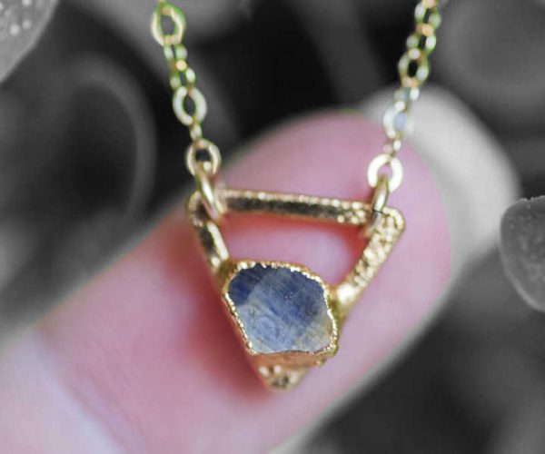 Raw Sapphire Crystal Triangle Shape Birthstone Pendant Necklace Fashion Power Jewelry With Raw Gemstone Necklace