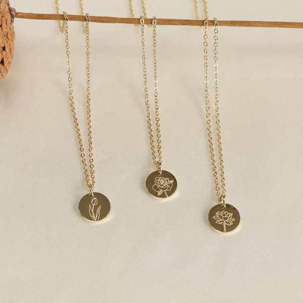Stainless Steel 18K Gold Coin Fashionable Friendship Memorial Birth Flower Power Necklace