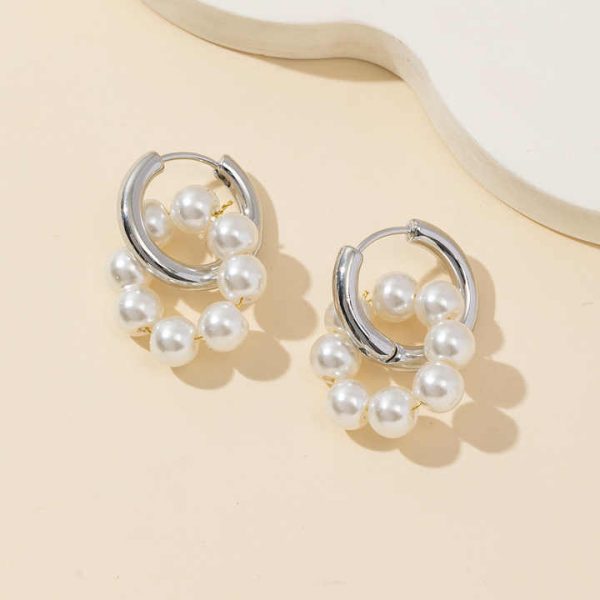 New Pearl Small Circle Hoop Earrings for Women Gold Plated Piercing Ear Buckle Pearls Eardrop Minimalist Jewelry