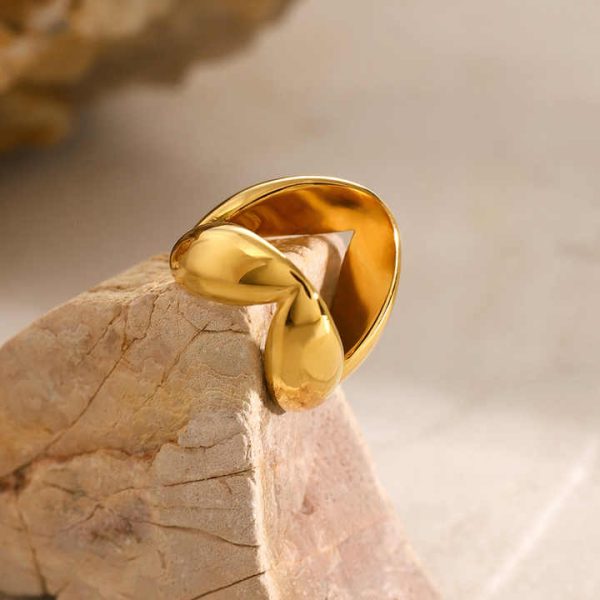 Fashion Rings 18K Gold Plated Stainless Steel V-shaped Glossy Rings for Women