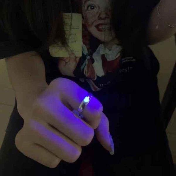 Fashion Adjustable Luminous Couple Ring Glow in Dark Blue and Pink Love Heart Luminous Couple Ring