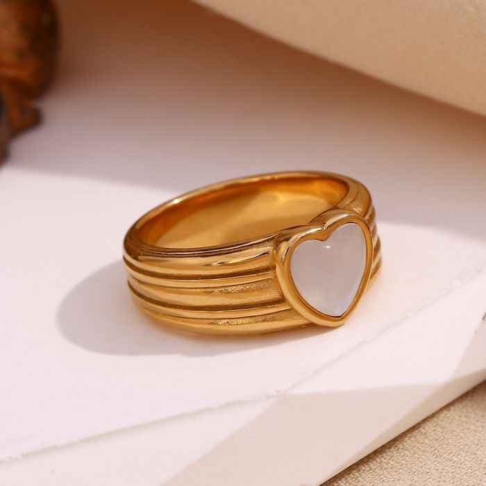 Fashion Jewelry Rings 18K Gold Plated Stainless Steel Striped Shell Heart Ring for Women
