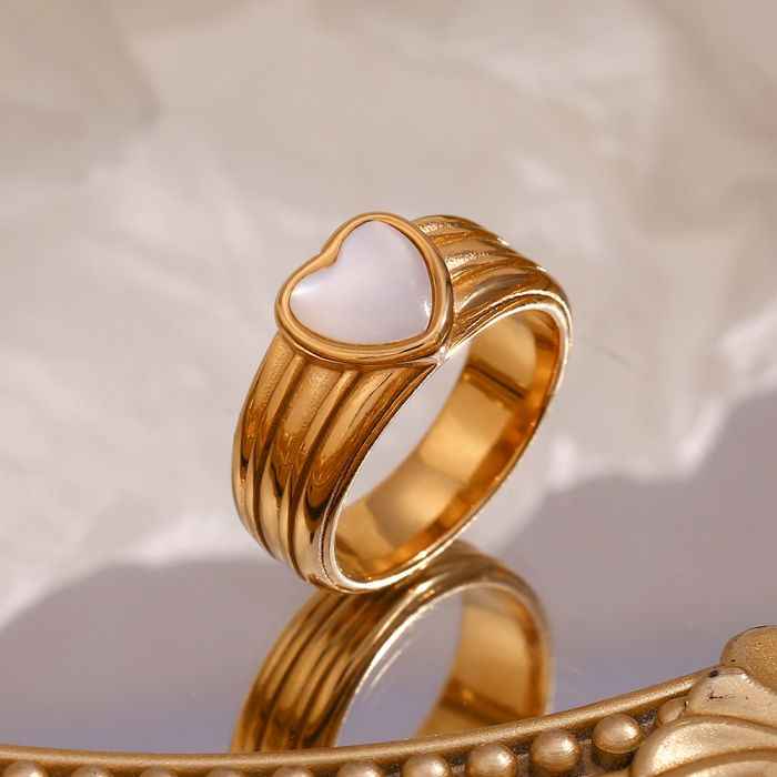 Fashion Jewelry Rings 18K Gold Plated Stainless Steel Striped Shell Heart Ring for Women