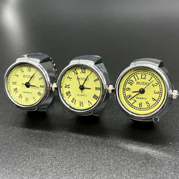 Retro Ring Watch Small Finger Watch Ring Dial Quartz Elastic Watchband Simple Number Mini Ring Watches