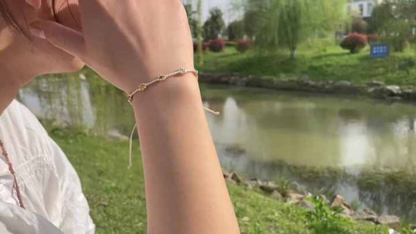 Adjustable Bohemian Gemstone Daisy Flower Bracelet Handmade 7 Chakra Copper Beads Jewelry for Women Friendship Gift