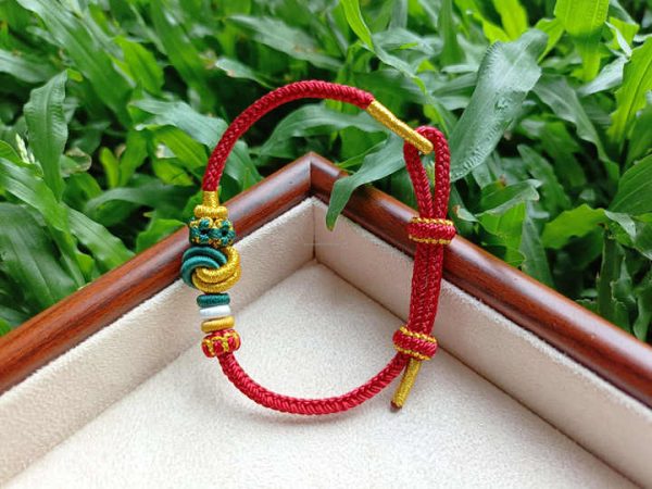 Adjustable Handmade Woven Bracelet with Chinese Elements Original Fashion String Bangles Stylish Trendy Gift Idea