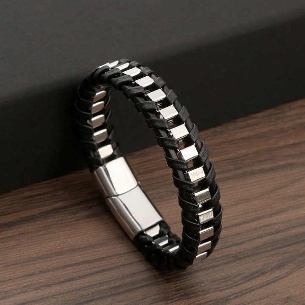 High Quality New Design Multilayered Rope String Bracelet Stainless Steel Real Leather Bracelet for Men