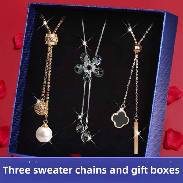 Niche Design Sense Autumn and Winter Crystal Sweater Chain Long All-matching Necklace Ladies Temperament Coat Accessories