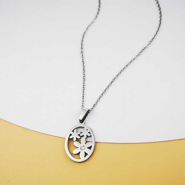European and American Fashion INS Small Fresh Ring Small Daisy Pendant Girlfriend Clavicle Chain