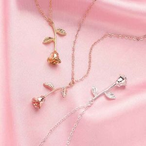 18 Inch Vintage Gold Plated Stainless Steel Rose Sweater Chain Necklace for Valentine's Day Gift with Zircon Accents