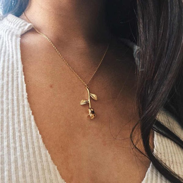 Wholesale Elegant Gold Rose Necklace Fashionable Religious Colorful Choker for Valentine's Day or Gift with Zircon Designs