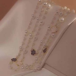 Double Layer Stainless Steel Camellia Imitation Pearl Necklace Vintage Elegant Sweater Chain Jewelry for Women Wedding Anniversary Gift