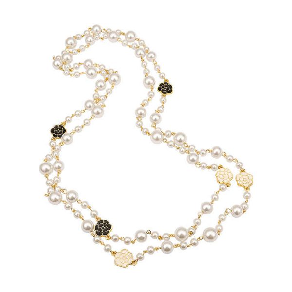 Luxury Designer Camellia Flower Pearl Necklace Handmade Double Layer Sweater Chain Women's Fashion Accessories Fine Jewelry