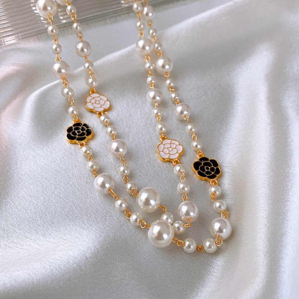 Luxury Designer Camellia Flower Pearl Necklace Handmade Double Layer Sweater Chain Women's Fashion Accessories Fine Jewelry