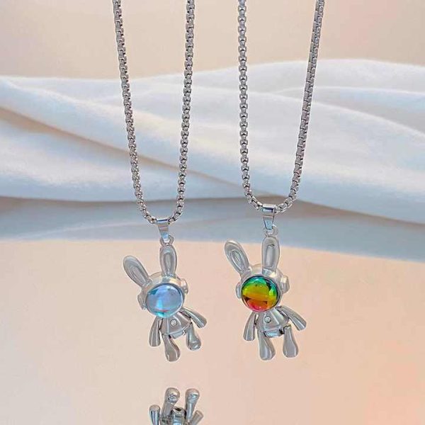 Shuoyang Factory Hot Selling Space Rabbit Necklace Men Women Punk Hip Hop Niche Design Long Sweater Accessories