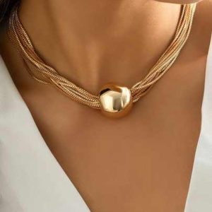 Twisted Chunky Chain Necklace Punk Grunge Steampunk Iron Resin Geometric Clavicle Jewelry 2024 Fashion Style
