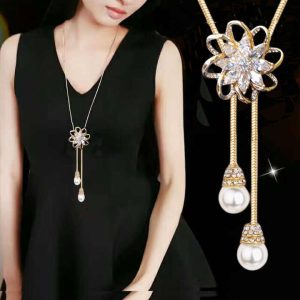 Coral Neo-Gothic Sweater Chain Necklace with Crystal Rhinestone Link Chain Arrow Design for Women Men
