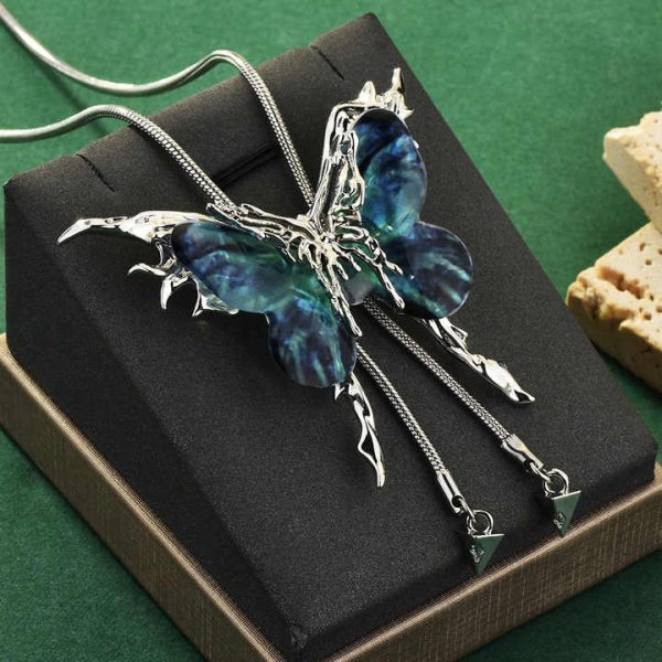 Wholesale Fashionable Collarbone Chain for Sweaters Titanium Steel Replaceable Butterfly Slide Pull-Out