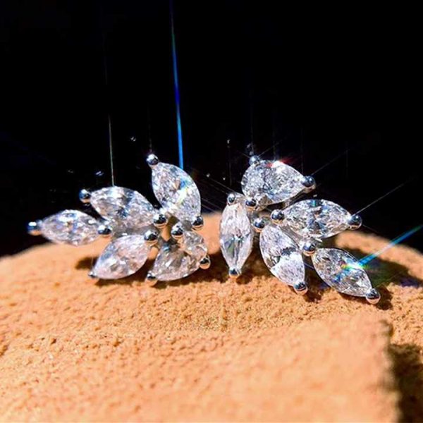 Huitan Wholesale Price Trendy Fashion Diamond Cubic Zirconia Customized Wedding Jewelry Leaf Earrings Stud Earrings for Women