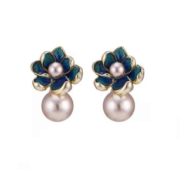 Temperament Korean Stud Earrings Simple Pearl Enamel Flower Fashion Earrings for Women