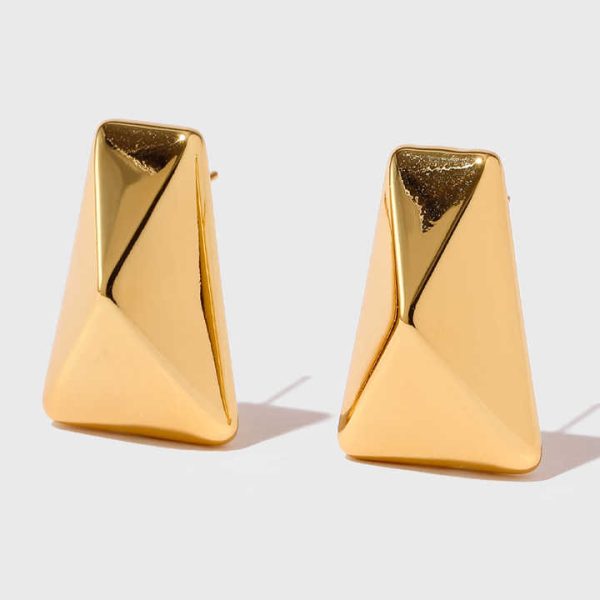 2025 New Exquisite Bohemian Style 18K Gold Modern and Minimal Geometry Stud Earring Fashionable Women's Earrings