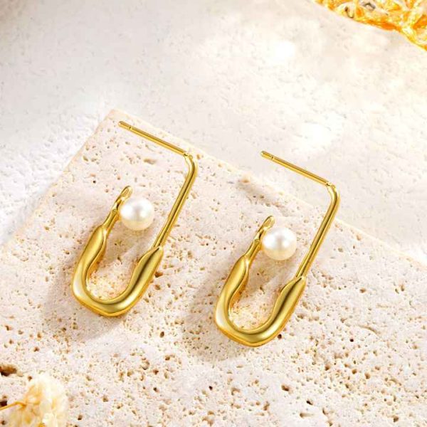 Chic Paper Clip Hypoallergenic Earring Stud Light Luxury Women 18k Plated Pearl Stud Earrings New Dainty Stainless Steel Jewelry
