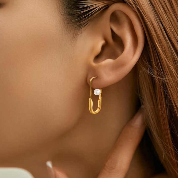 Chic Paper Clip Hypoallergenic Earring Stud Light Luxury Women 18k Plated Pearl Stud Earrings New Dainty Stainless Steel Jewelry