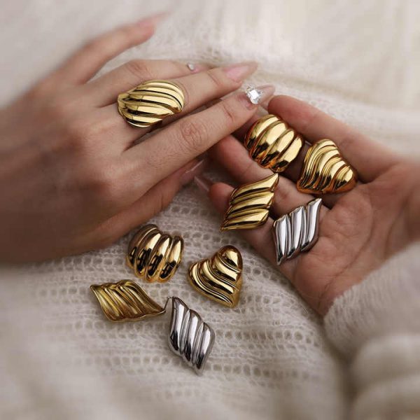 Fashion High-End Stainless Steel Stud Earrings Lightweight Luxury Geometric Shape Trendy Accessories for Women