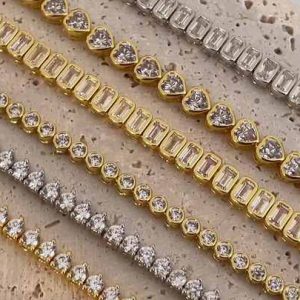 Trendy 2024 Heart Shape Cubic Zirconia Tennis Bracelet in 18K Gold Plated Brass for Women and Men