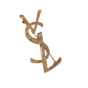 Fashion Brooches